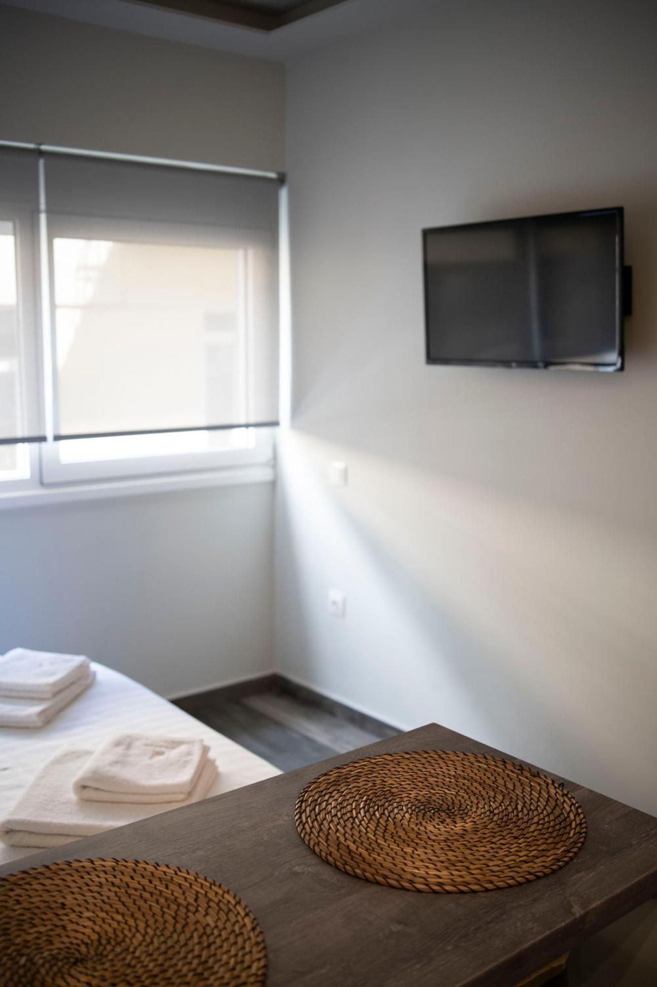Rooster Suites Atenas Exterior foto